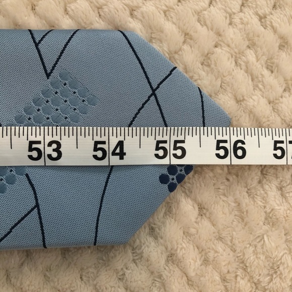 Vintage Givenchy Tie - Picture 2 of 10